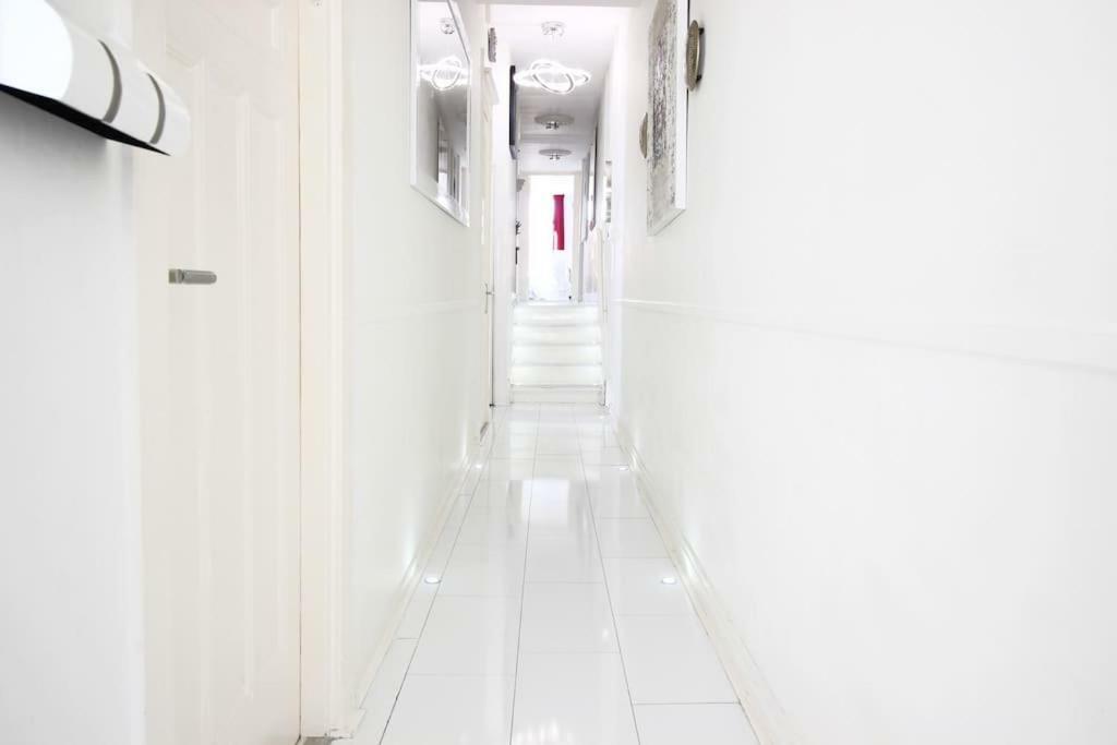 White Luxury Penthouse In Centre Apartamento Ámsterdam